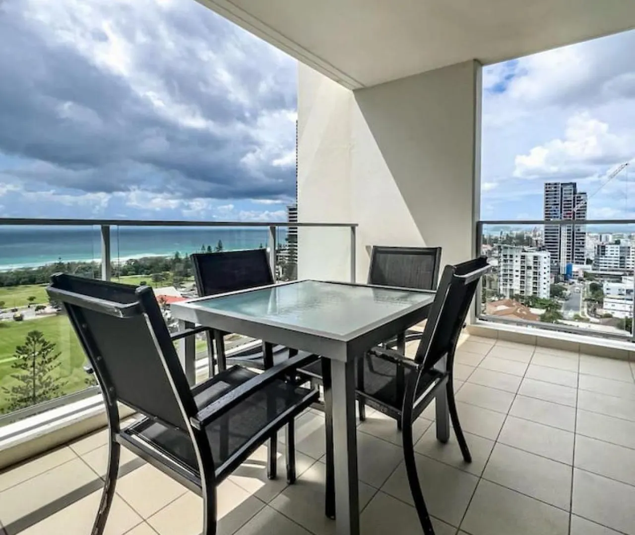 Apartment Ocean Whisper Broadbeach Gold Coast
