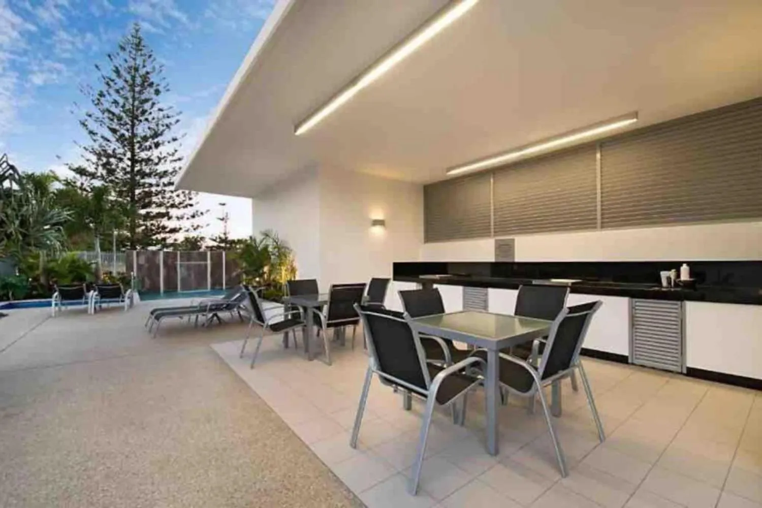 Apartment Ocean Whisper Broadbeach Gold Coast Australia
